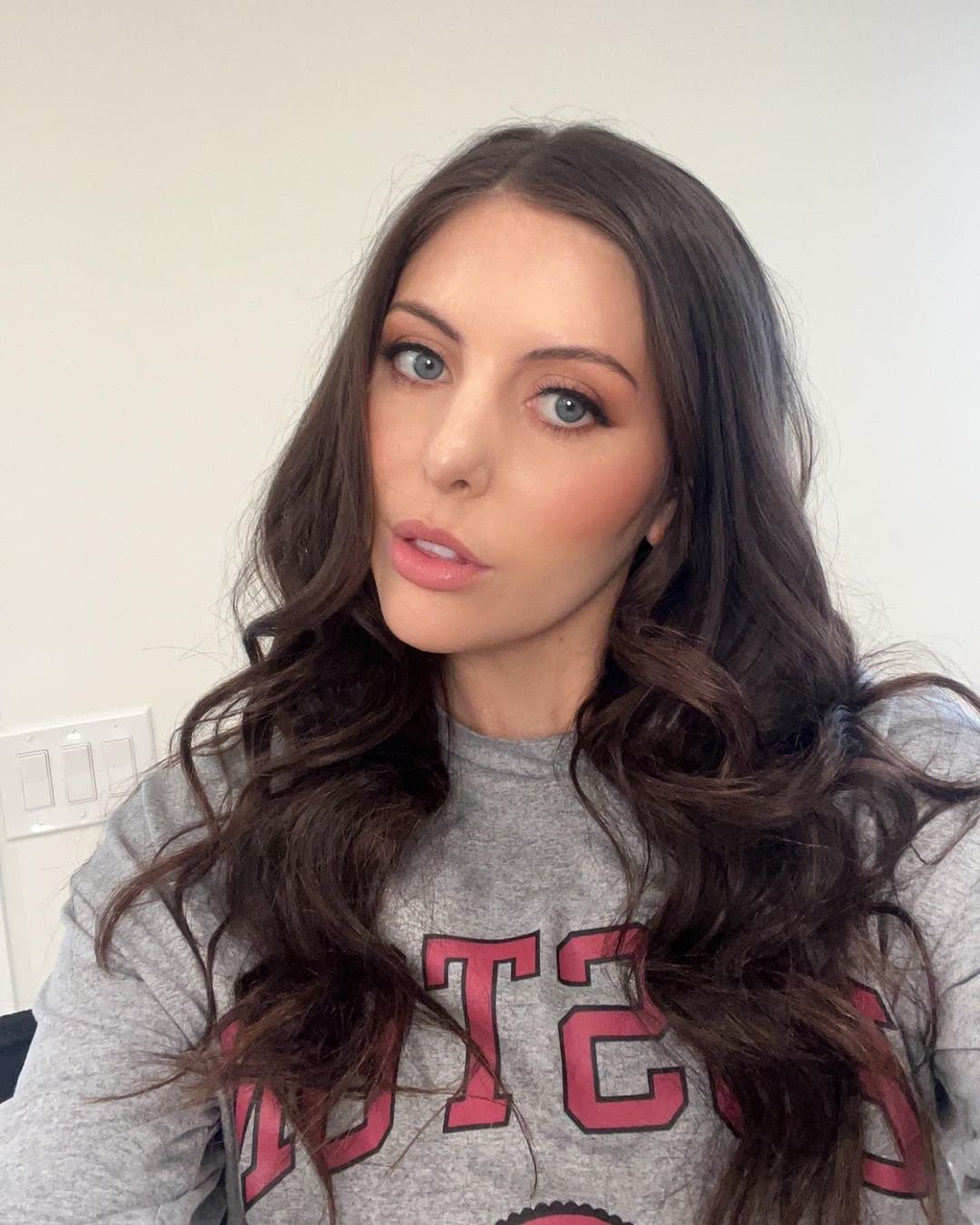 Theodora Day Bio/Wiki, Age, Height, Career, Net Worth - Celeb Values