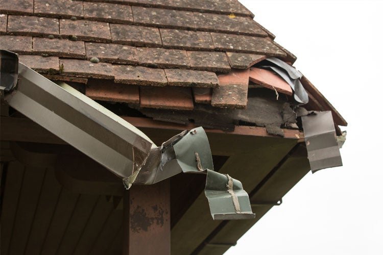 Top Factors That Impact Insurance Coverage for Roof Damage