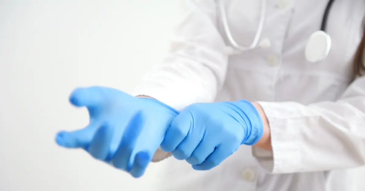 Understanding the Importance of Latex Surgical Gloves in Medical Settings