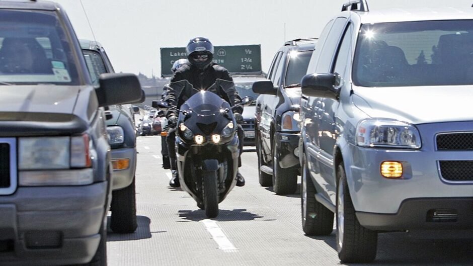 Common Traffic Rules Every Motorcycle Driver Should Know
