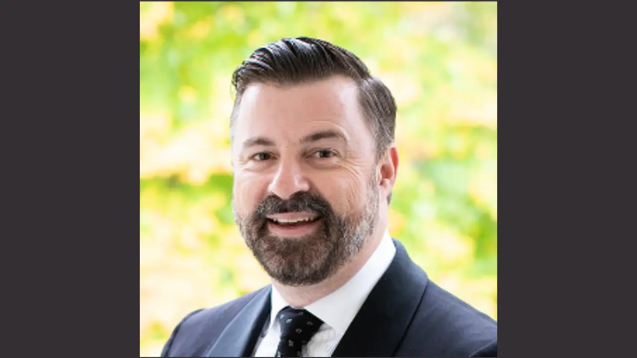 stuart claxton net worth